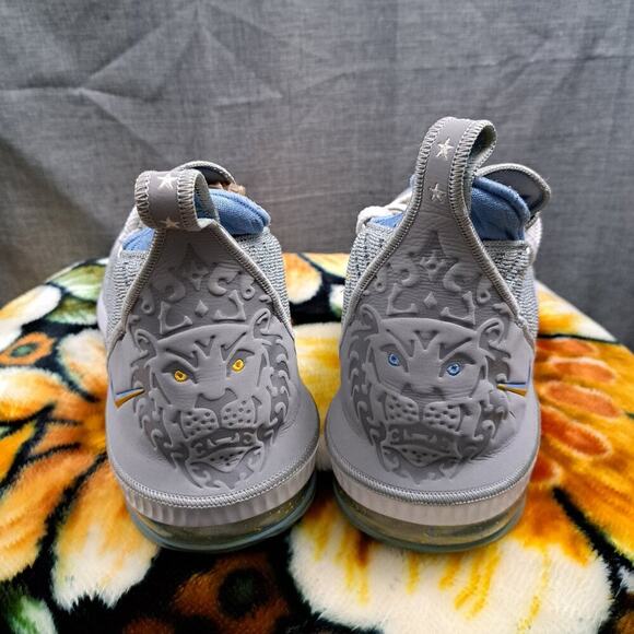 Nike LeBron XVI 16 "MLPS Minneapolis Lakers" Men's 14 Grey Blue White - Picture 5 of 12